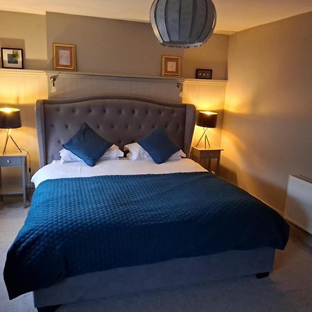 3 Bedroom Luxury Apartment Main Street Cashel  Esterno foto