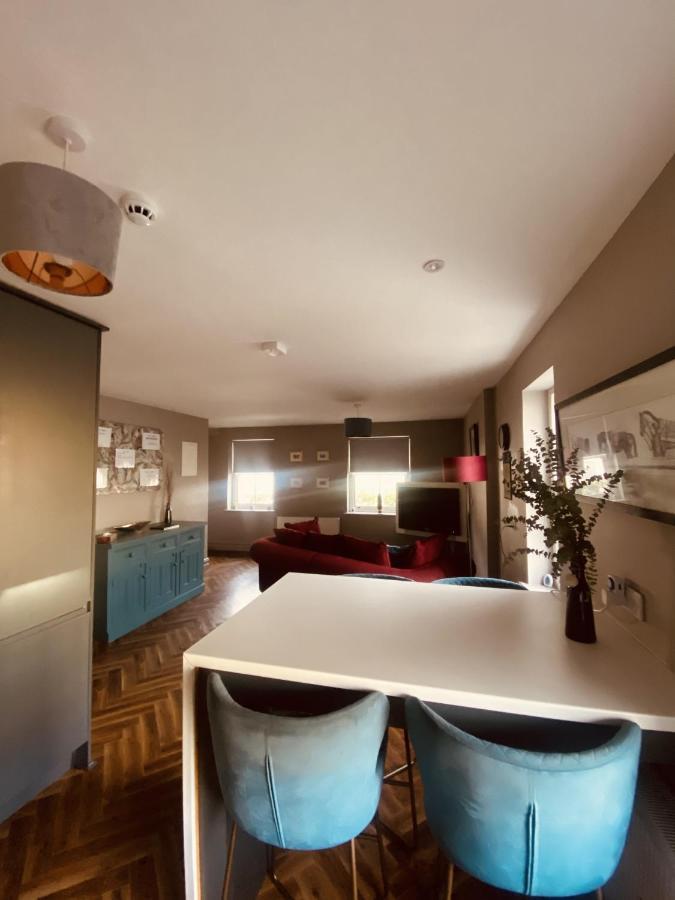 3 Bedroom Luxury Apartment Main Street Cashel  Esterno foto